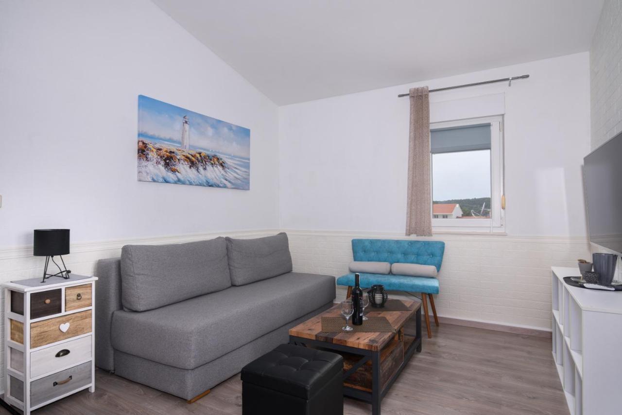 Apartment Kvesic Trogir Dış mekan fotoğraf